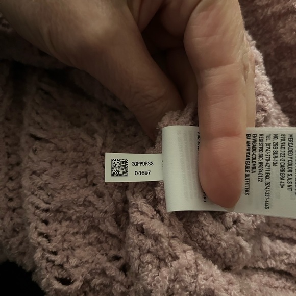 American Eagle Lavender Super Soft Sweater.  Size Small. - Picture 6 of 7